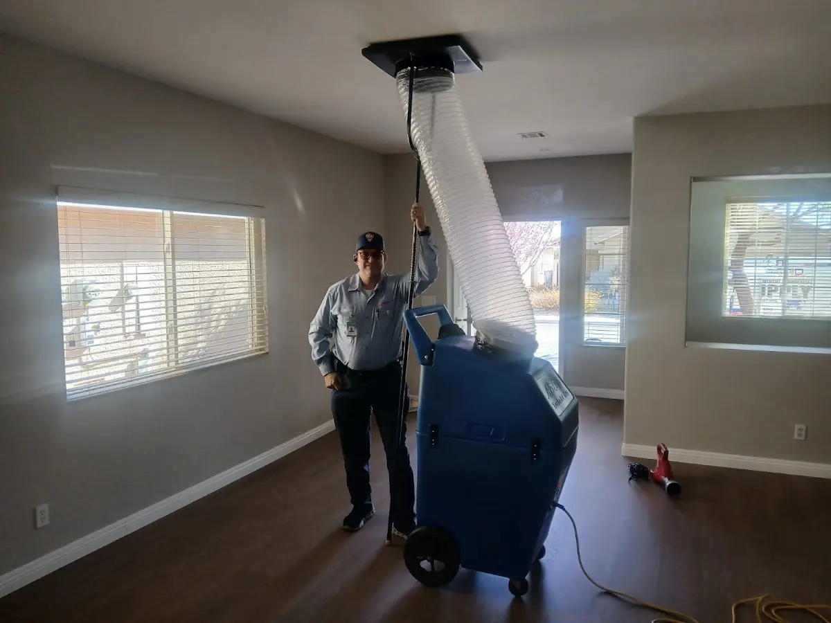 Professional Emergency HVAC Repair work inside a Gardere home